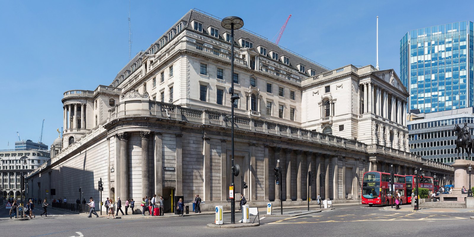 The Bank of England warns AI stocks could fall much harder than they did in July